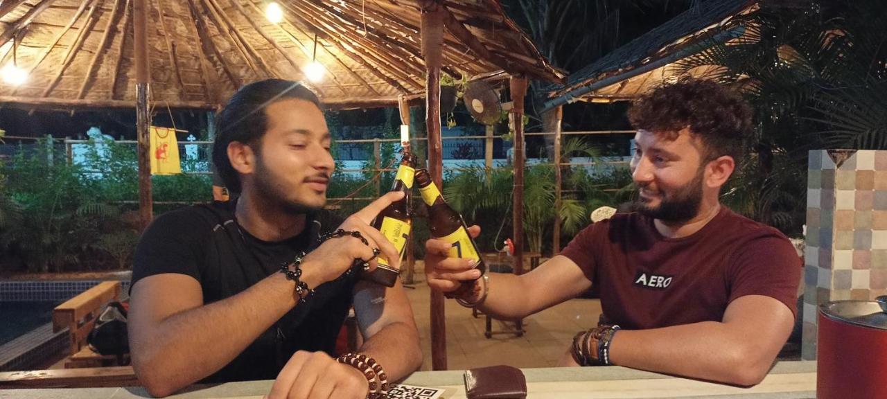 ארמבול Red Monkeys Hostel מראה חיצוני תמונה