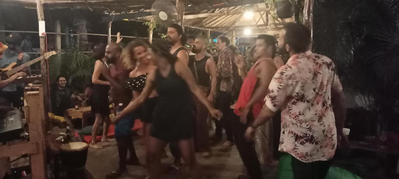 ארמבול Red Monkeys Hostel מראה חיצוני תמונה