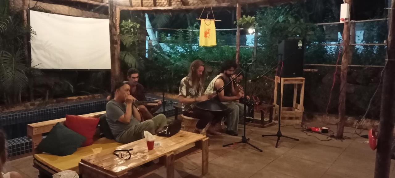 ארמבול Red Monkeys Hostel מראה חיצוני תמונה